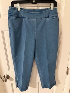 Lulu-B Bangladine rhinestone-embellished pull-on capri jeans light denim Size 8